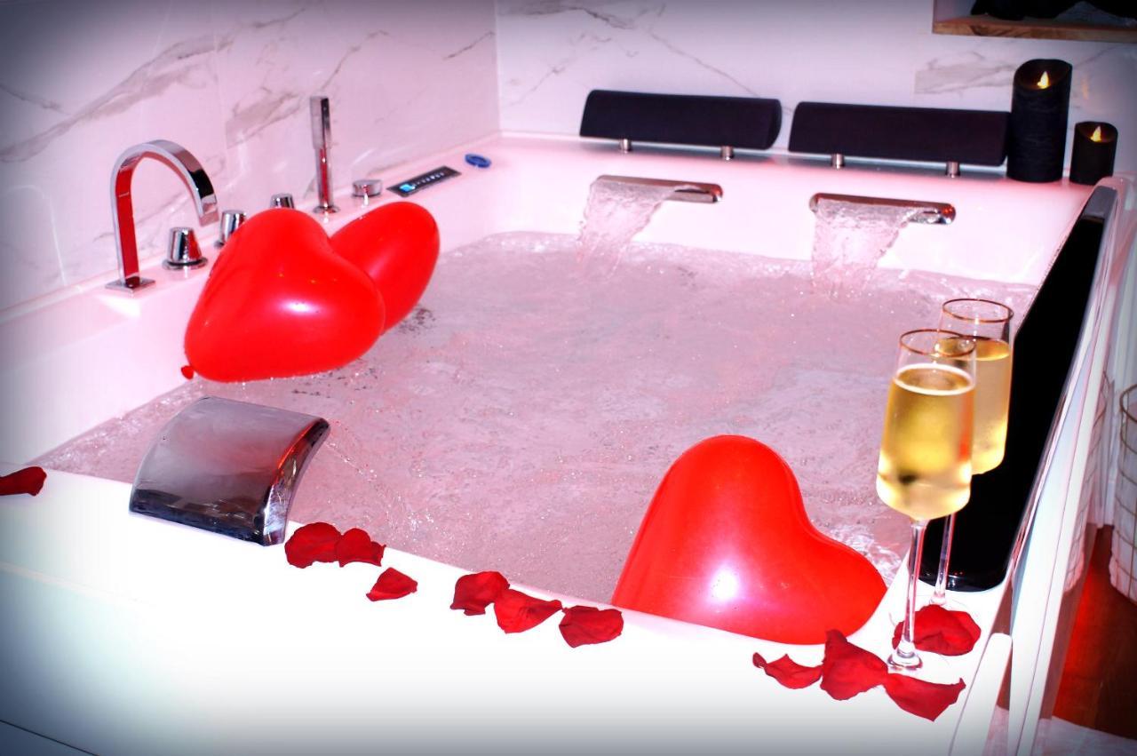 Le Venus - Appartement Spa Privatif Balneo Sauna Dijon Exteriör bild